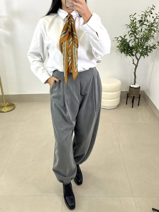 pantalon balloon pinzas rayas diplomaticas gris