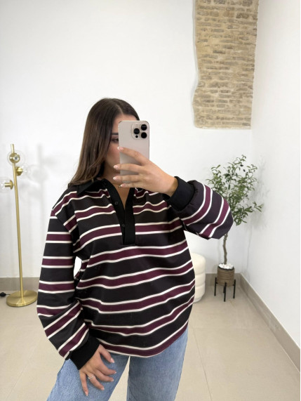 Camiseta polera rayas negra