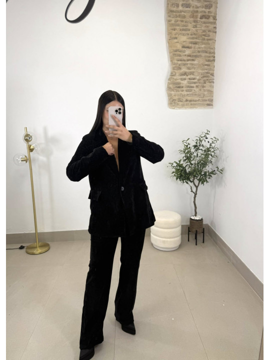 Pantalón pinzas piel de melocotón negro