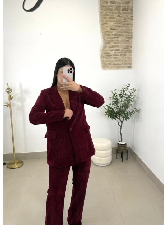 Pantalón piel de melocotón vino