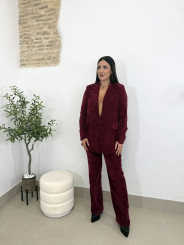 Pantalón piel de melocotón vino