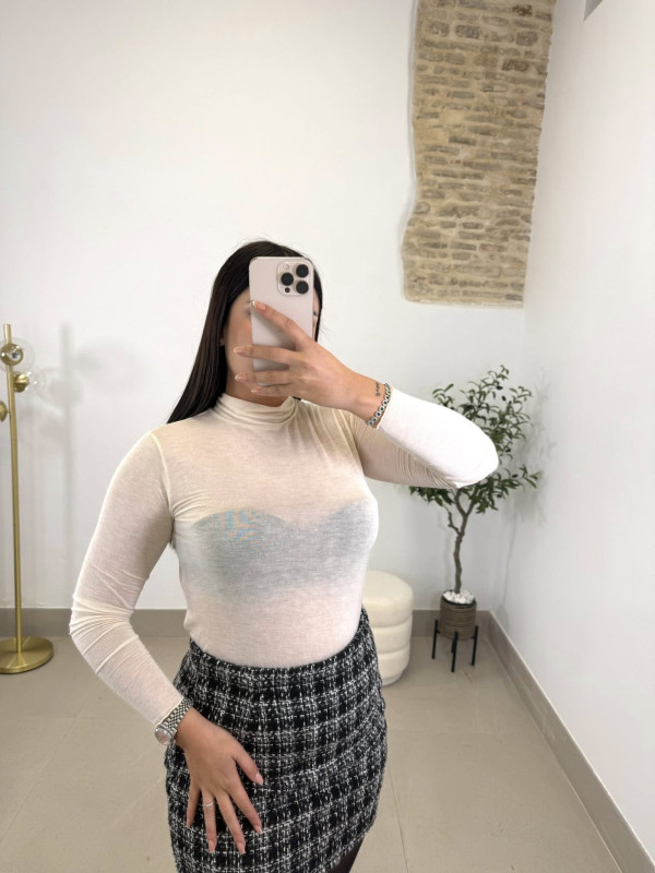 Camiseta fina cuello perking