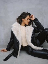 Cazadora polipiel combinada pelo negra