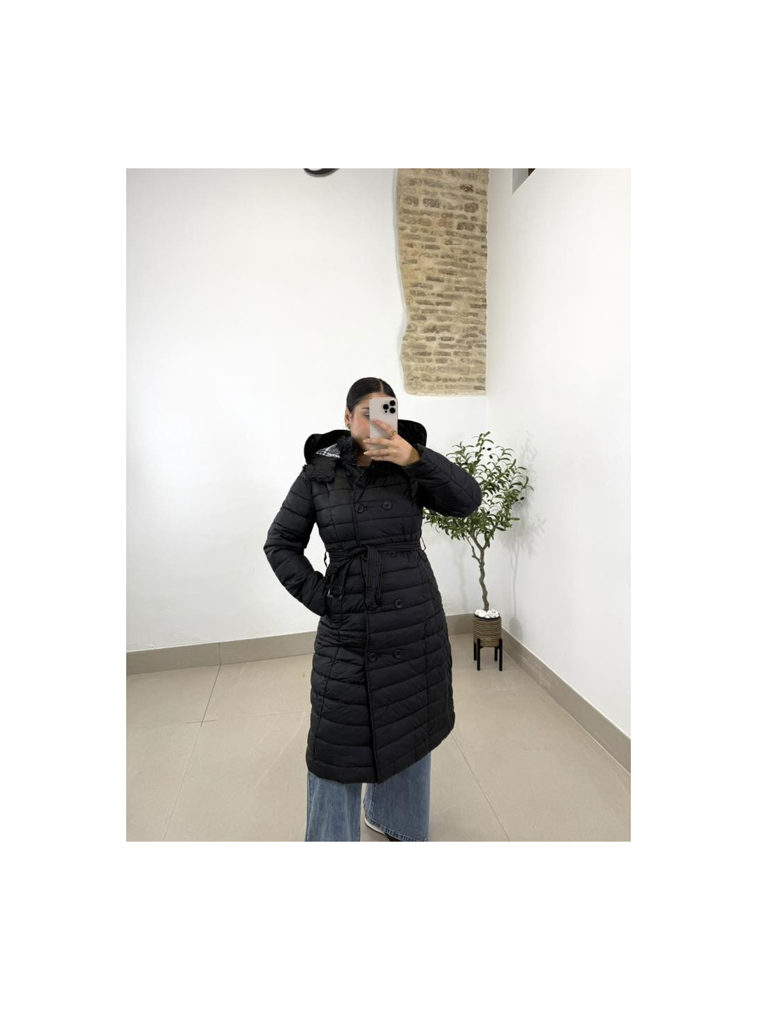 Parka acolchada larga negra