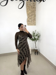 Camiseta cuello alto marron fino