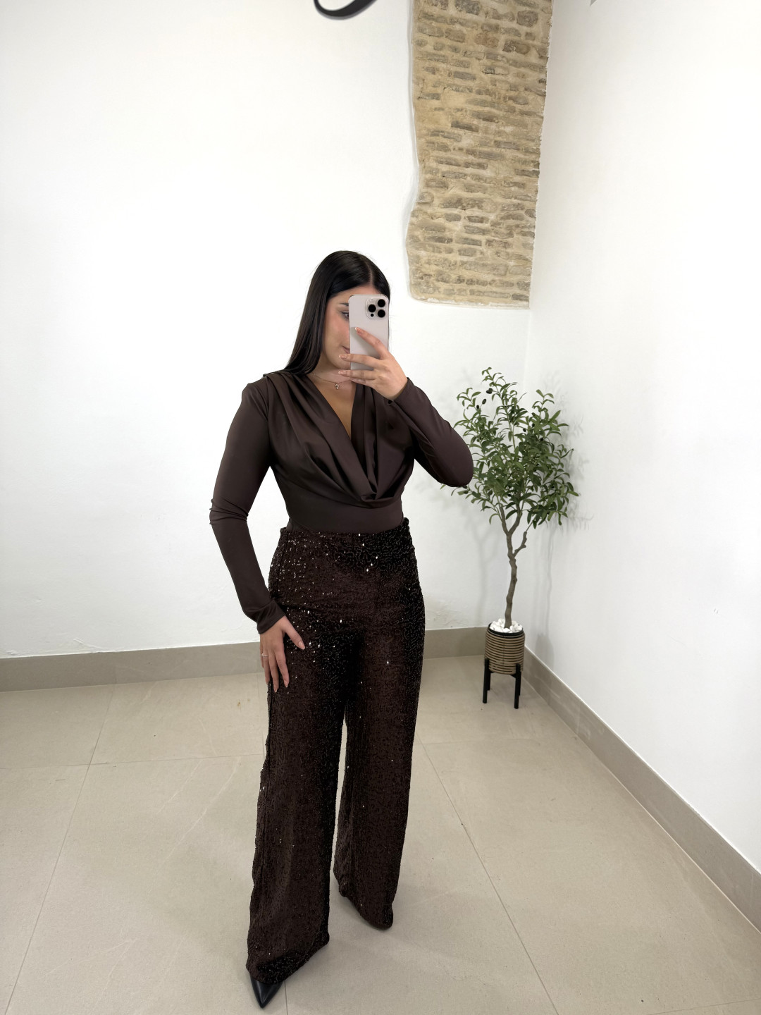 body escote drapeado chocolate