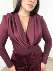 body escote drapeado tinto