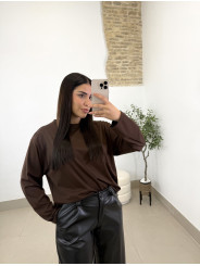 camiseta basica oversize manga larga chocolate