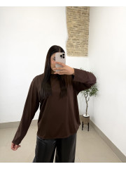 camiseta basica oversize manga larga chocolate