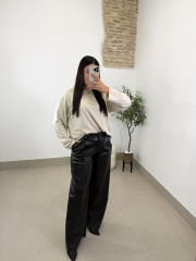 camiseta basica oversize manga larga beige