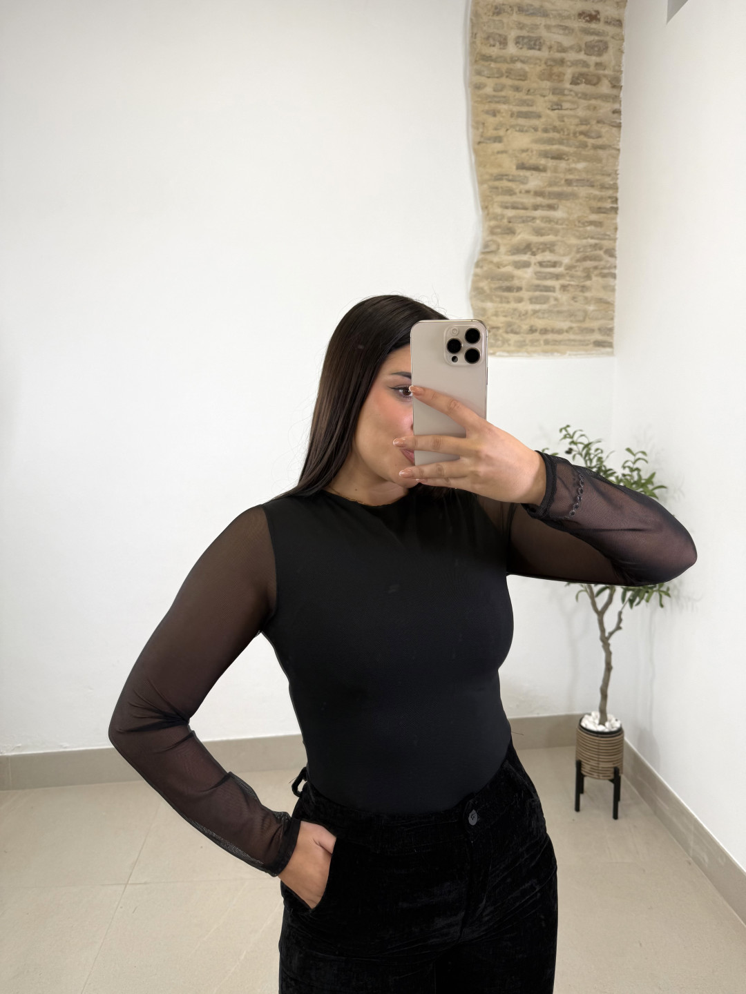 body basico tul negro