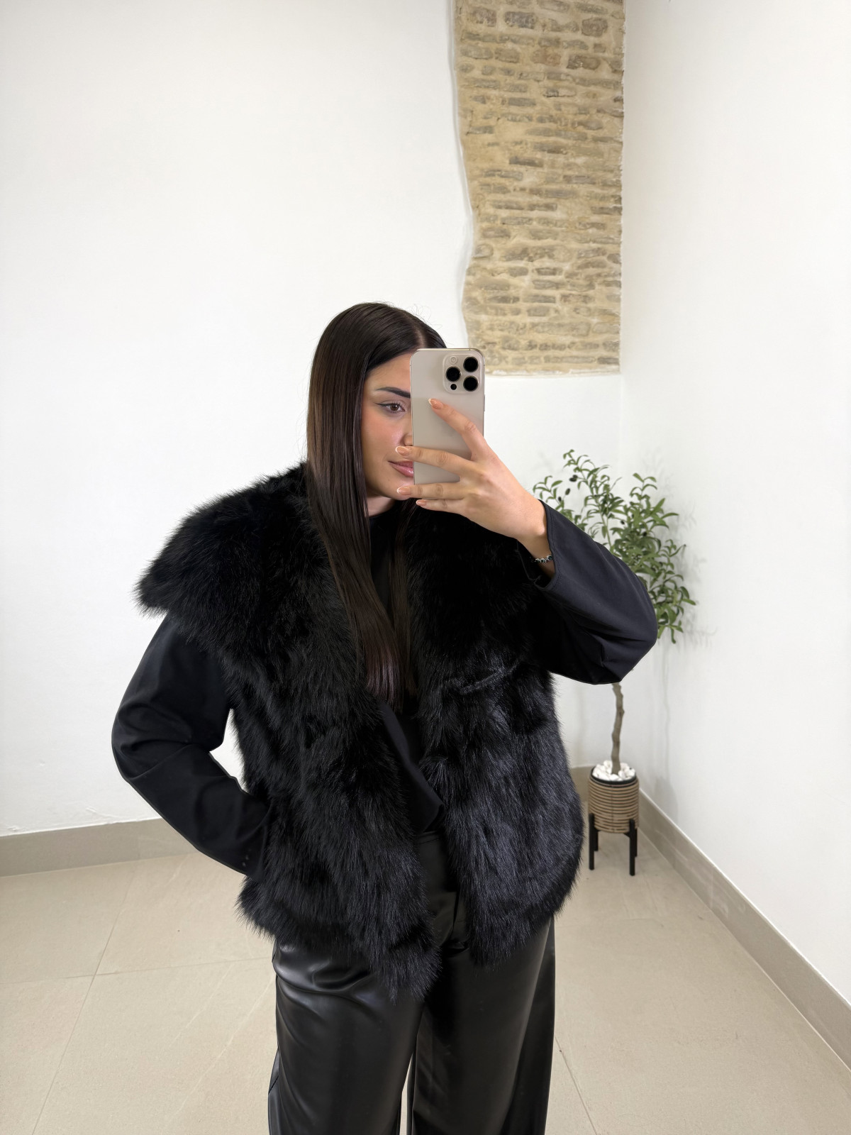 Chaleco pelo negro