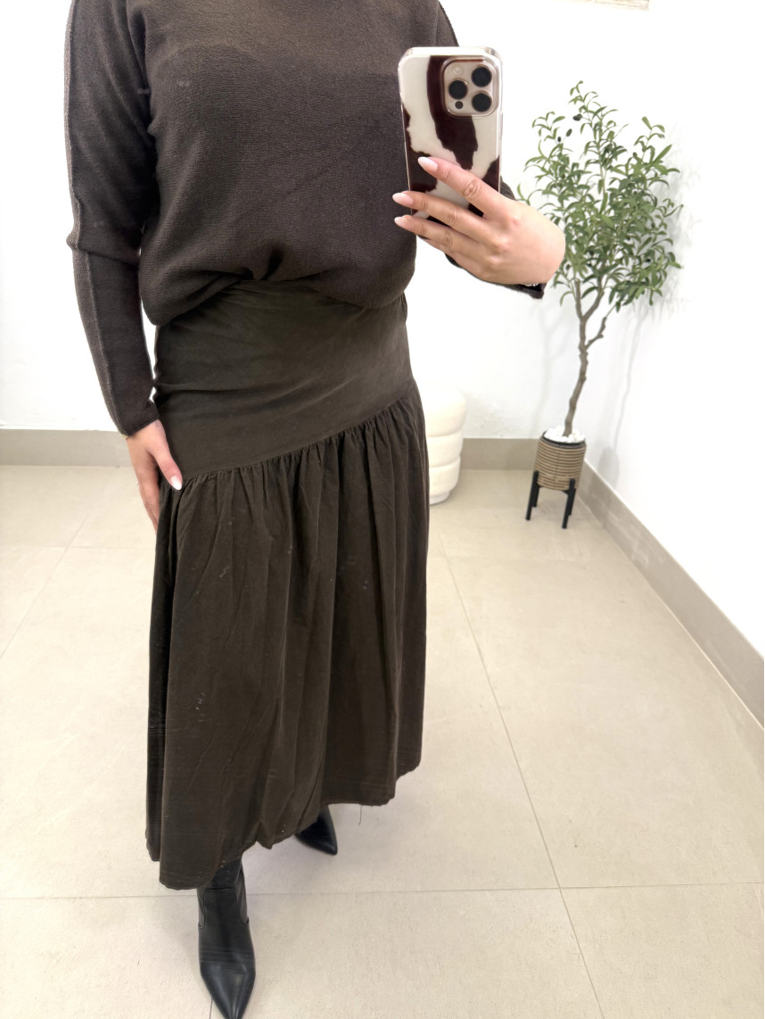 Falda pana midi marron