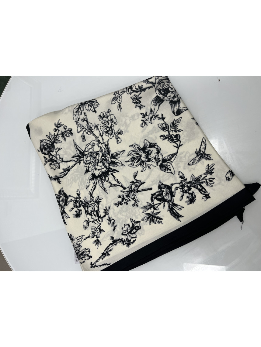 pAÑUELO PICO FLORAL BLANCO/NEGRO