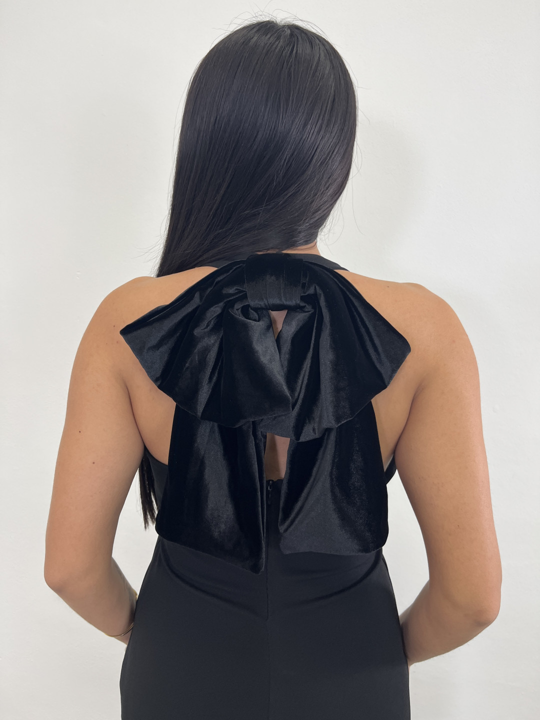 vestido espalda lazo negro