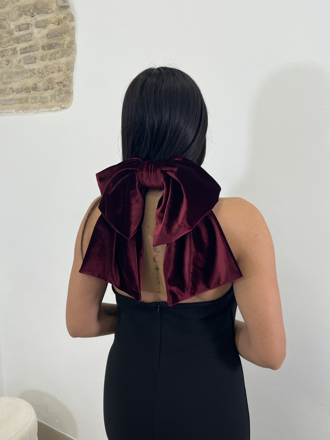 vestido espalda lazo tinto