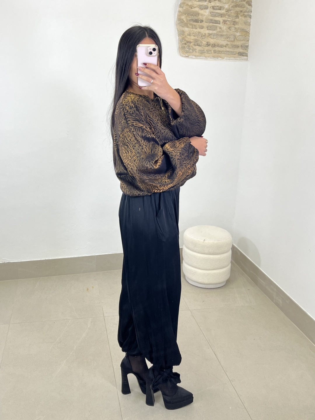 Bomber satinada efecto animal print