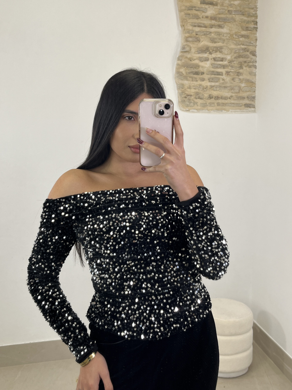 Top escote barco lentejuela negro