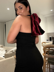 vestido espalda lazo tinto