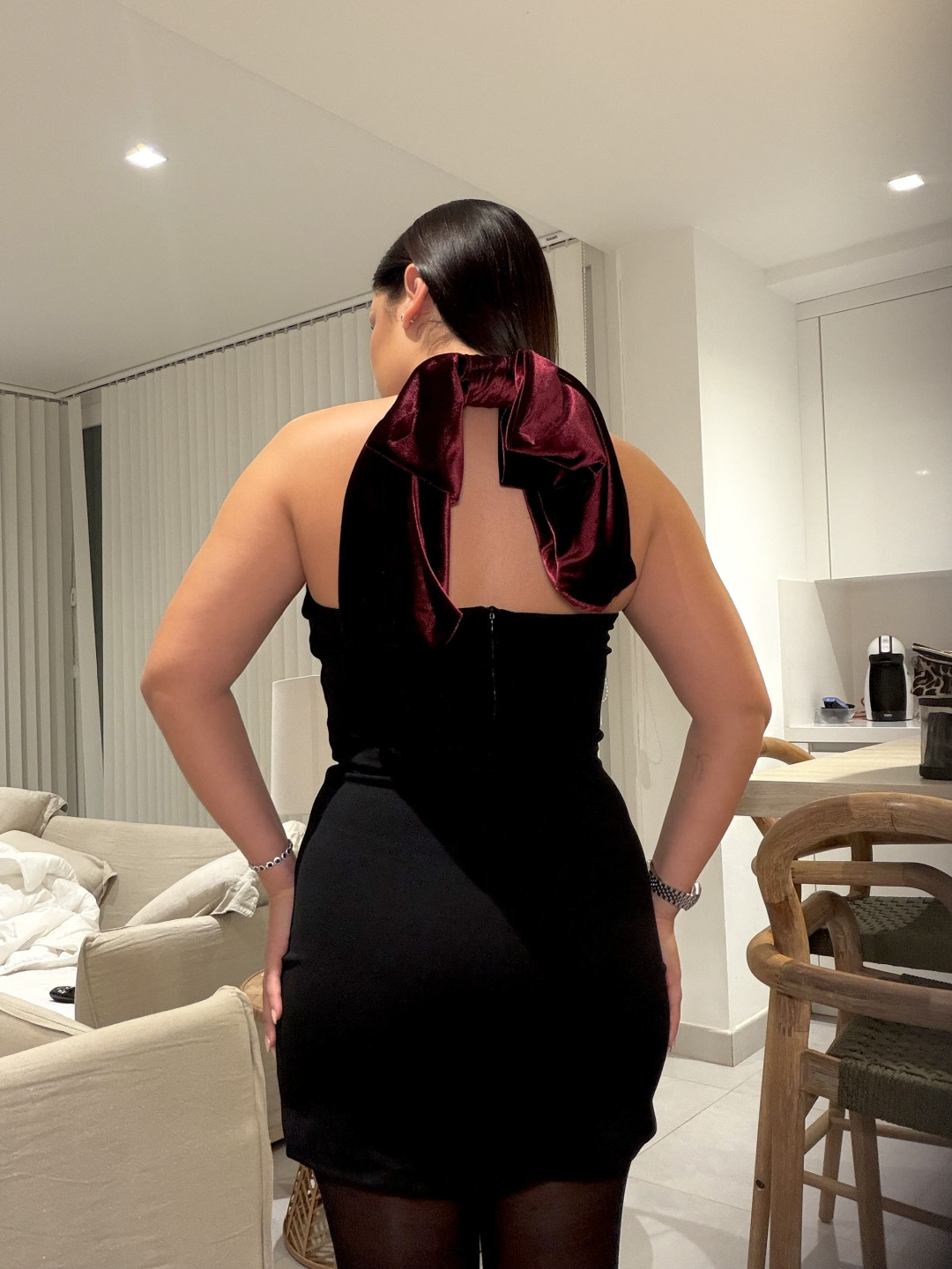 vestido espalda lazo tinto