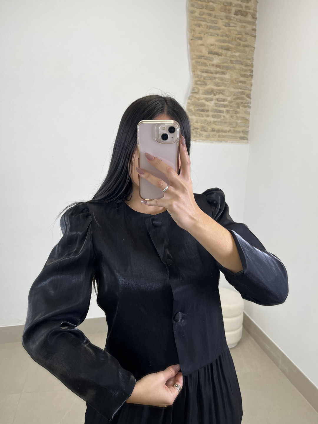 chaqueta manga abullonada negra