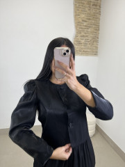 chaqueta manga abullonada negra