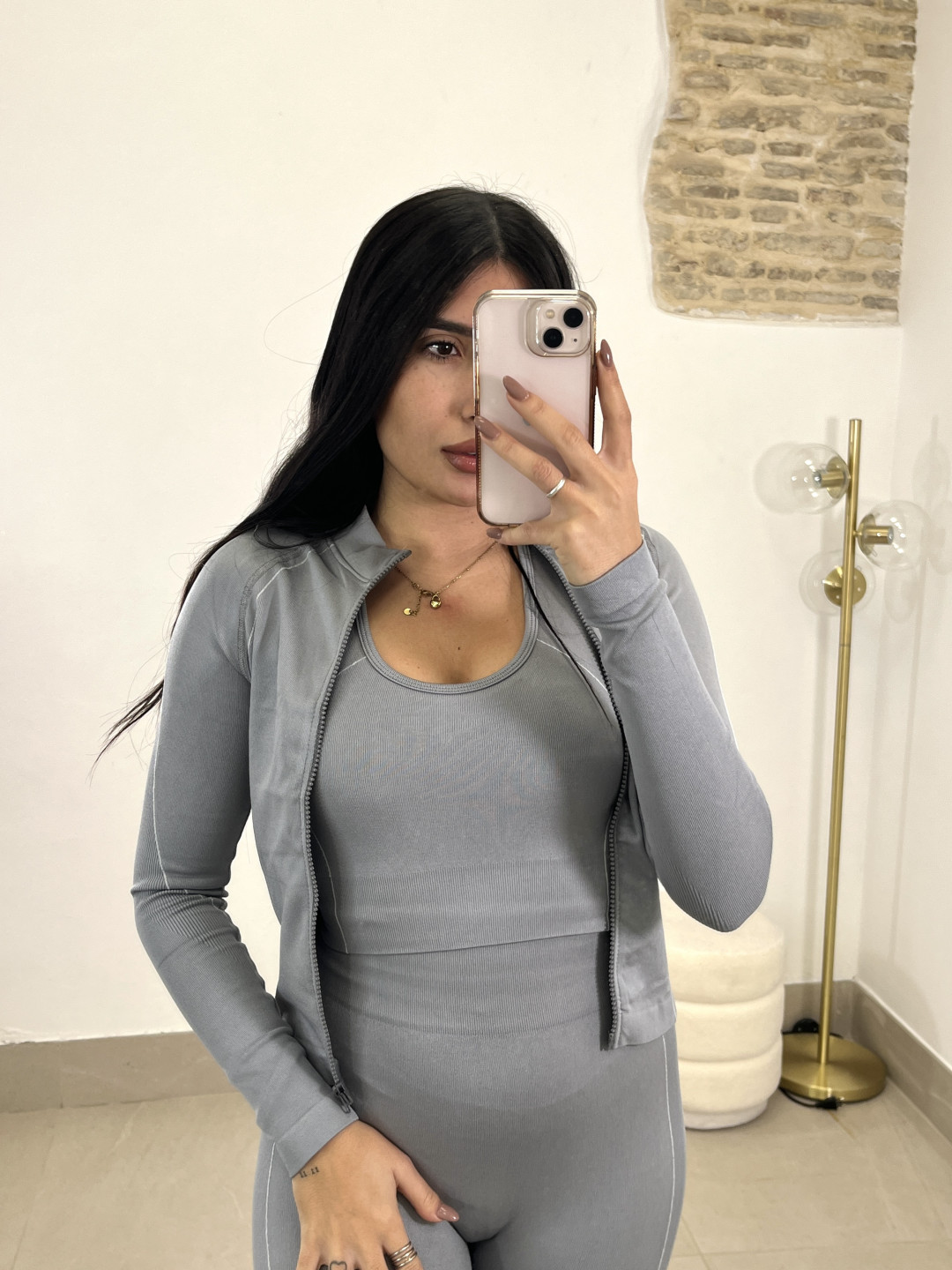 Conjunto deportivo tres piezas F4014 gris