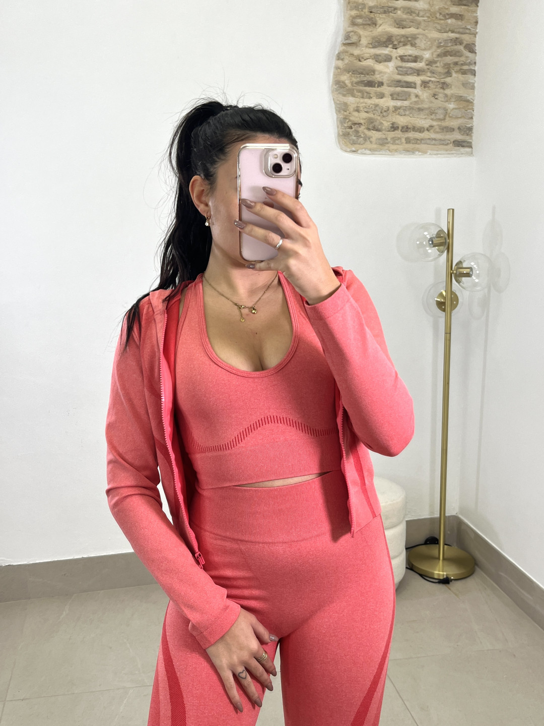 Conjunto deportivo tres piezas Q9589 coral