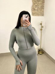 conjunto AQUA 414 verde gricaseo