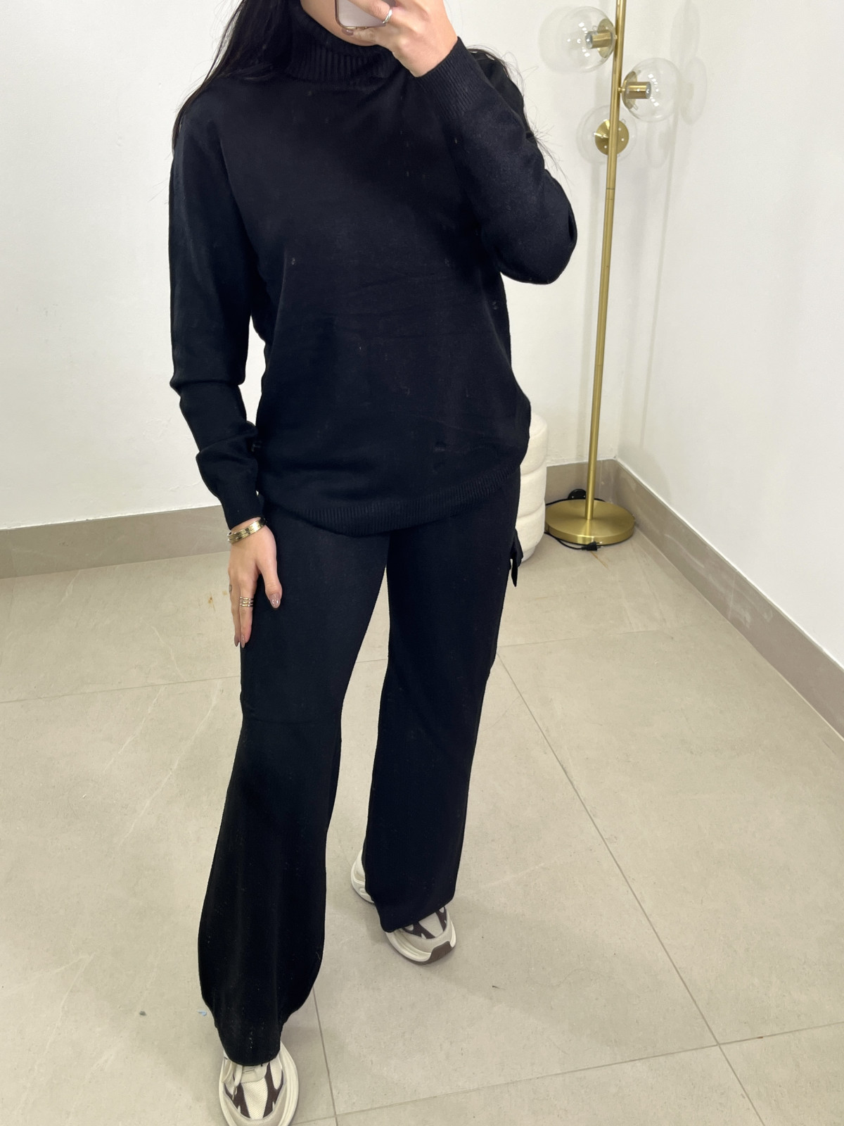 Conjunto punto cargo negro