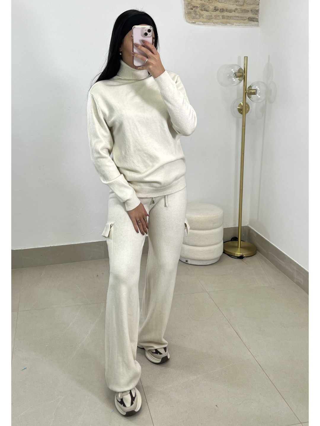 Conjunto punto cargo beige