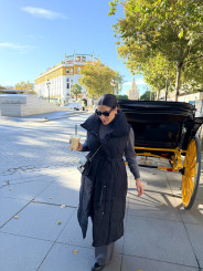 Plumas largo sin mangas negro