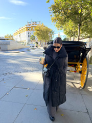 Plumas largo sin mangas negro