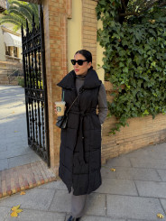 Plumas largo sin mangas negro