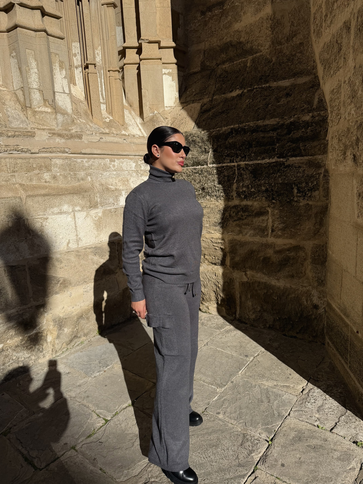 Conjunto punto cargo gris