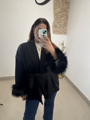 Abrigo paño corto plumas manga negro