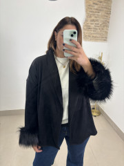 Abrigo paño corto plumas manga negro