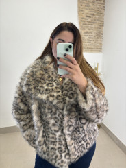 Abrigo pelo animal print