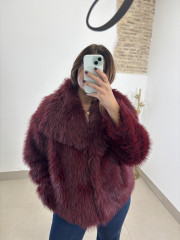 Abrigo pelo corto tinto