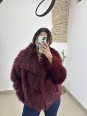 Abrigo pelo corto tinto