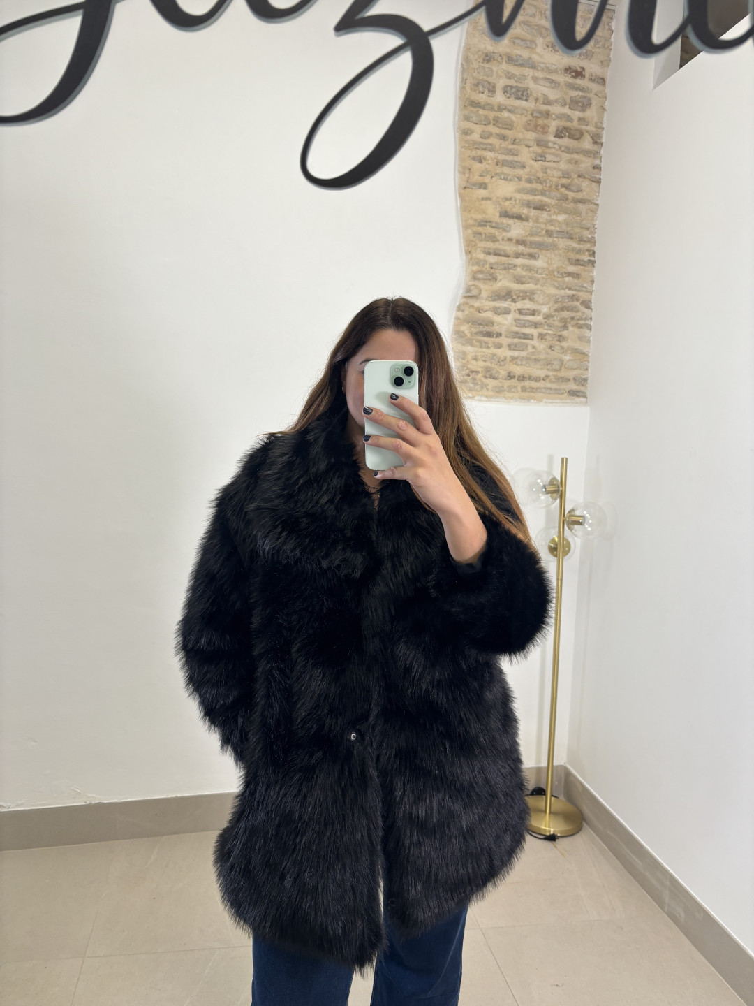 Abrigo pelo largo negro