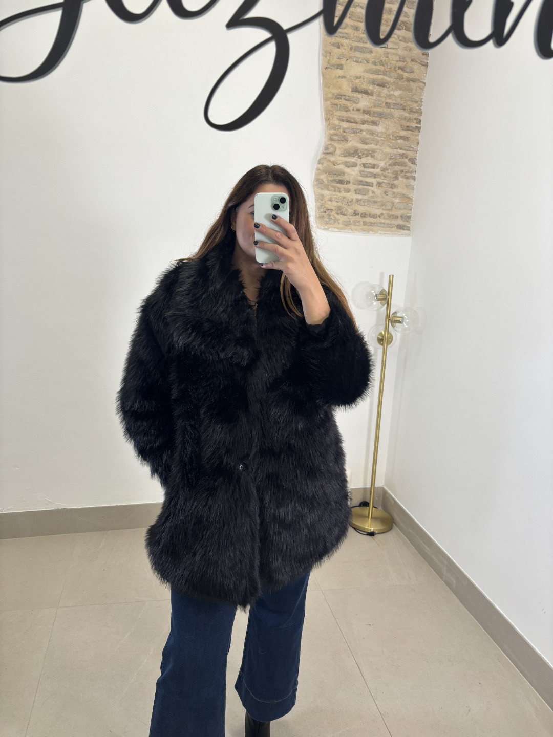 Abrigo pelo largo negro