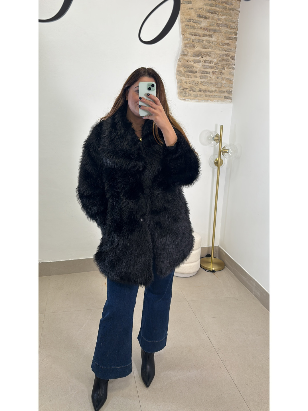 Abrigo pelo largo negro