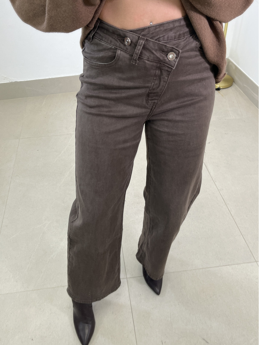 pantalon vaquero cierre viral marron