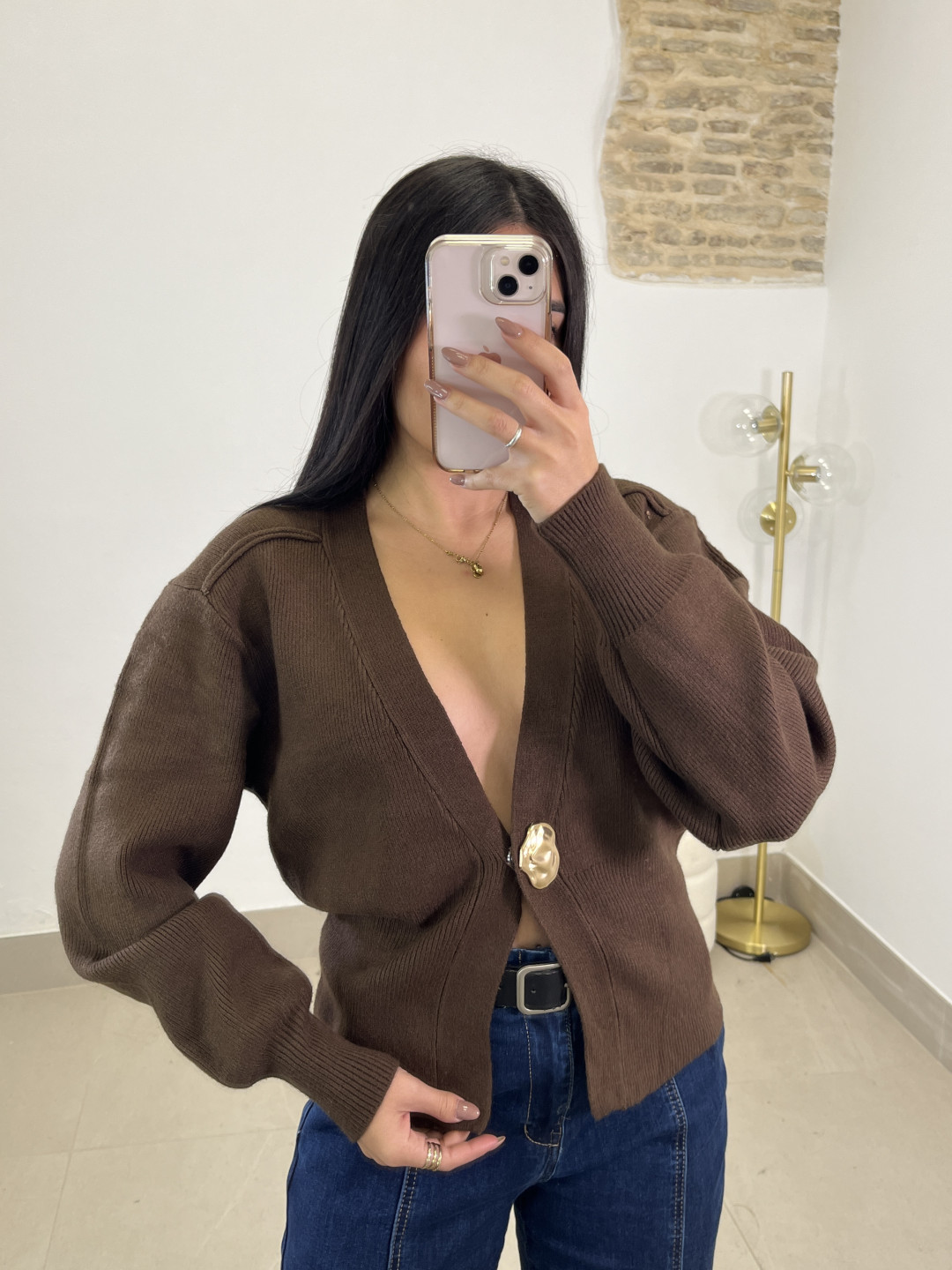 Rebeca boton dorado marron