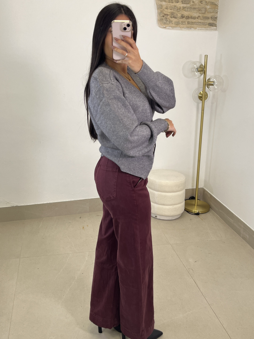 Rebeca boton dorado gris