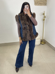 chaleco denim combinado pelo