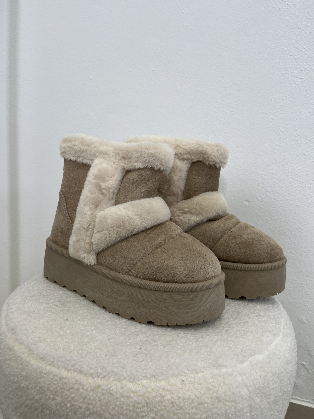 Bota osito combinada pelos