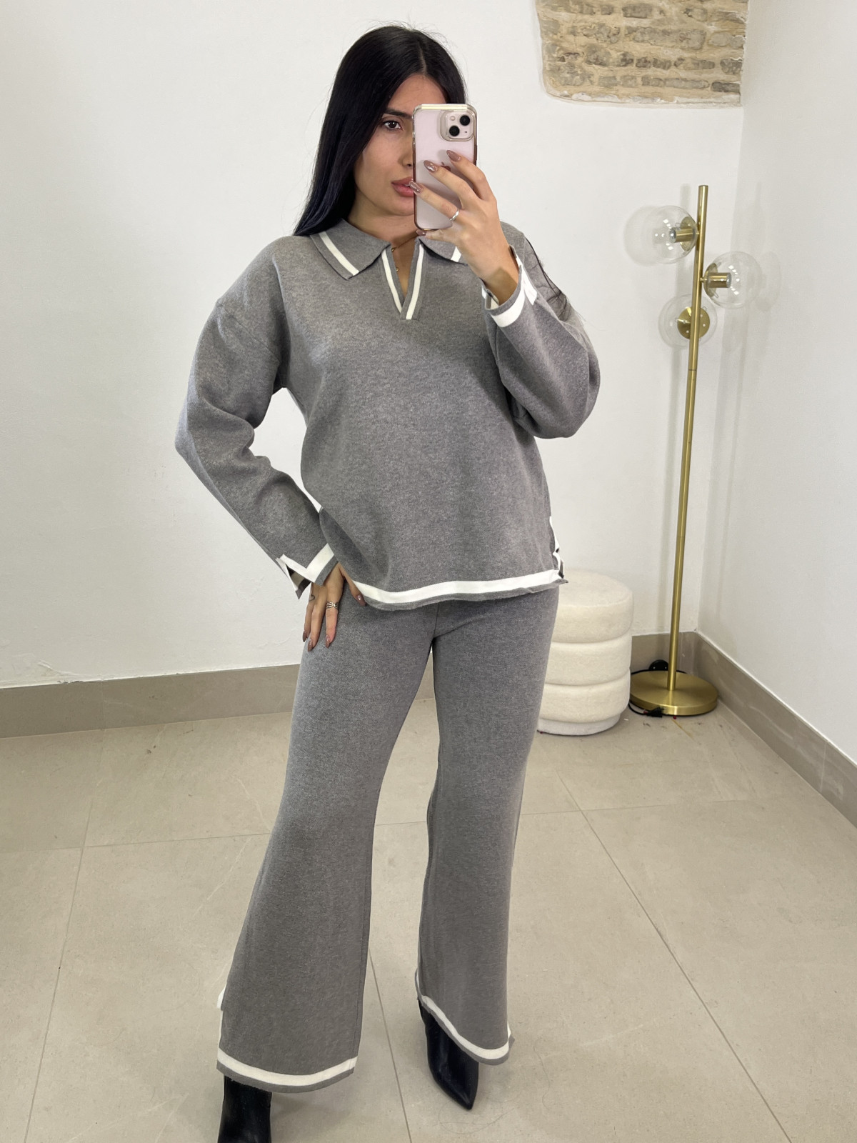 conjunto cuello polo punto gris