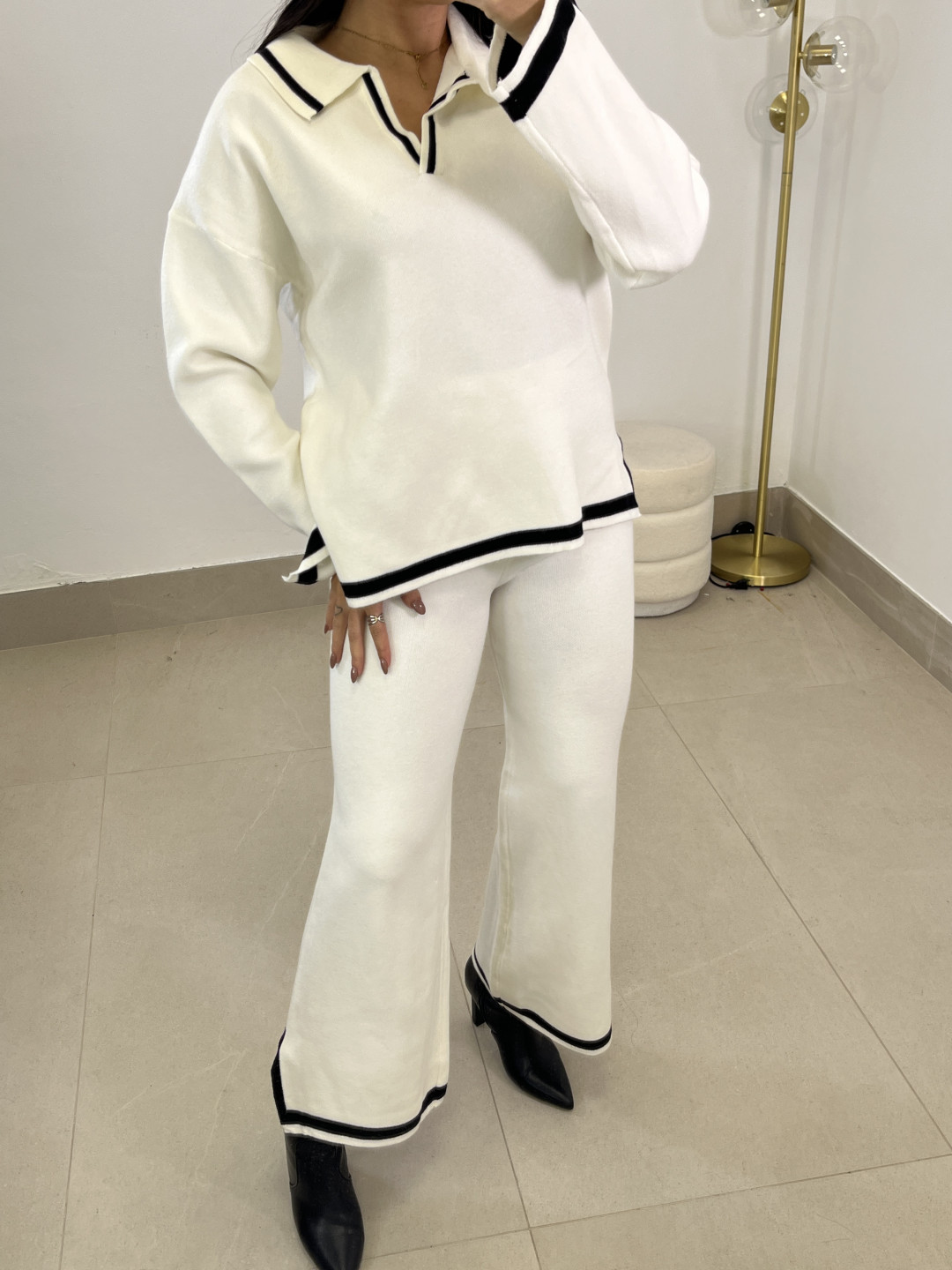 conjunto cuello polo punto blanco